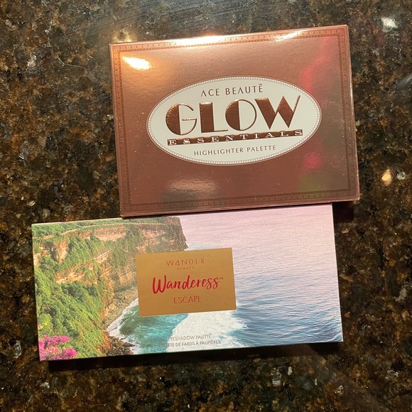 Make up bundle - Picture 5 of 7